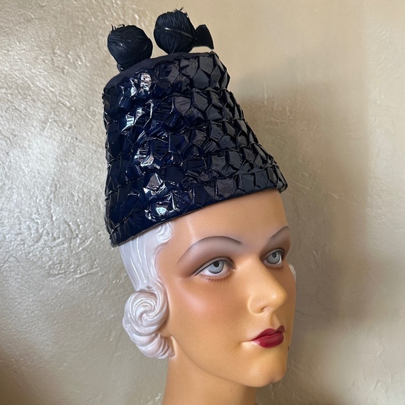 Accessories - EXTRAORDINARY 1930's NAVY STRAW  CONICAL HAT + CORLED FEATHER POM PONS